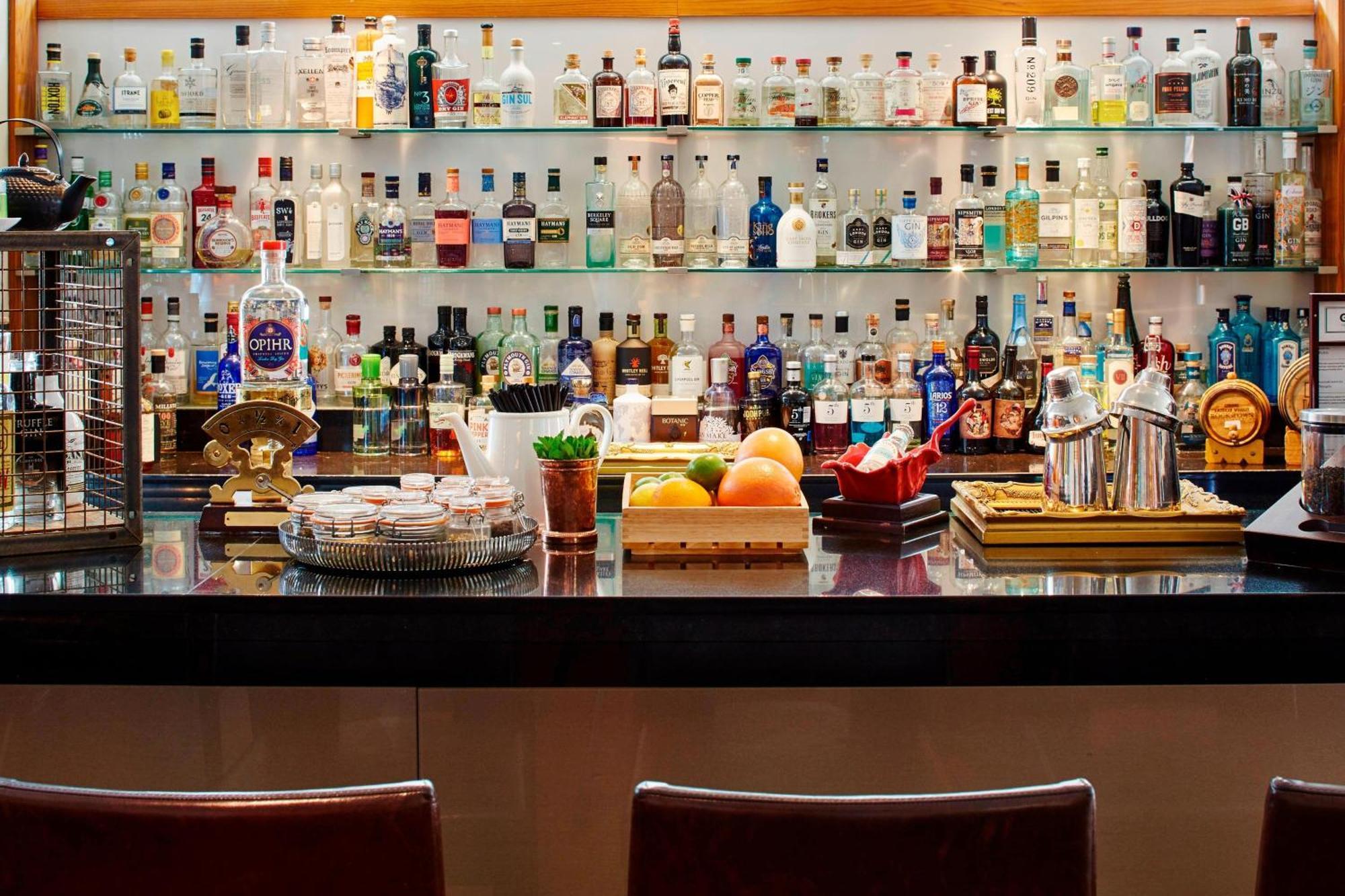 London Marriott Hotel Canary Wharf Εξωτερικό φωτογραφία A bar
